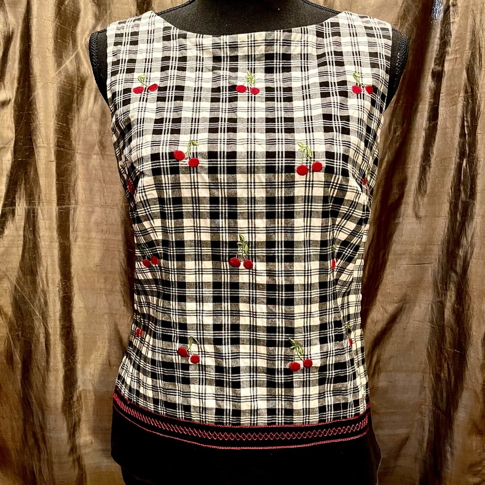 Talbots size 8 sleeveless top